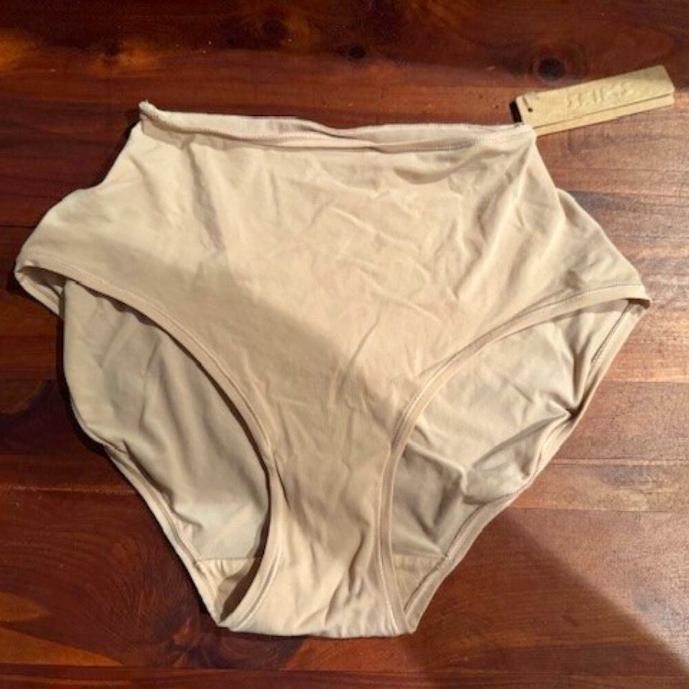 SKIMS Kim Kardashian Women's Small Brief Panties New w/ Tags!